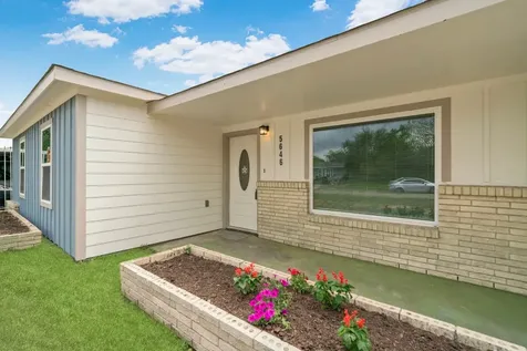 5646 Flamingo Drive Houston TX 77033