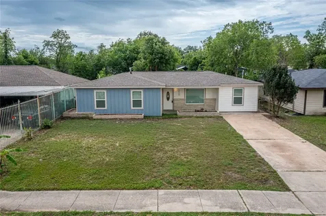5646 Flamingo Drive Houston TX 77033