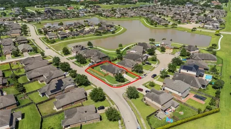 9403 Vista Falls Court Richmond TX 77469