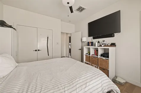 4418 Koehler Street C Houston TX 77007