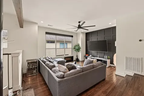 4418 Koehler Street C Houston TX 77007