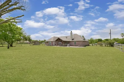 21219 Horse Shoe Drive Manvel TX 77578