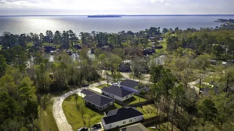 192 S Village Cove Loop Livingston TX 77351