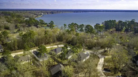 192 S Village Cove Loop Livingston TX 77351