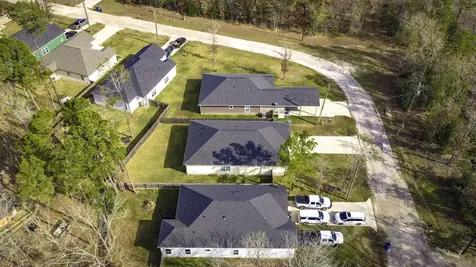 192 S Village Cove Loop Livingston TX 77351