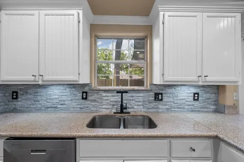 2713 Druid Street Houston TX 77091