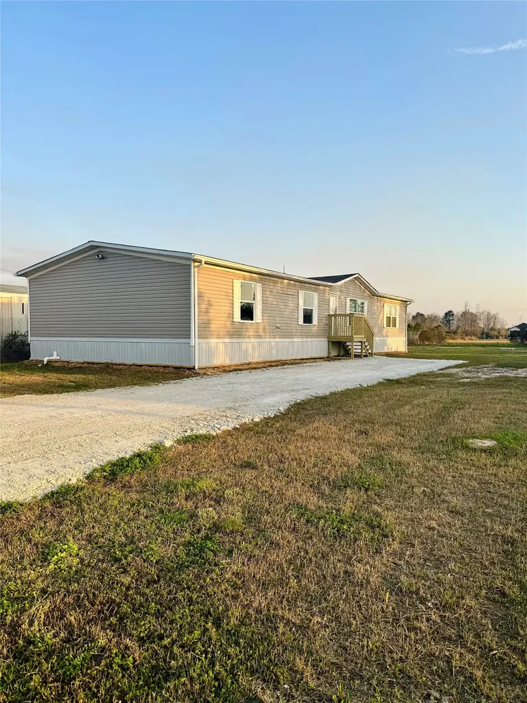 87 Road 5132 Cleveland TX 77327
