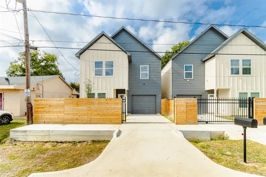 8923 De Priest Street Houston TX 77088