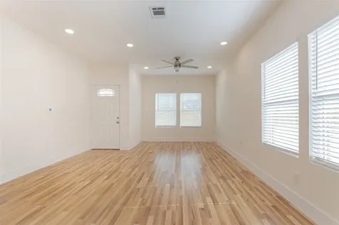 8923 De Priest Street Houston TX 77088