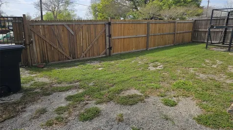 6502 W Montgomery Road Houston TX 77091