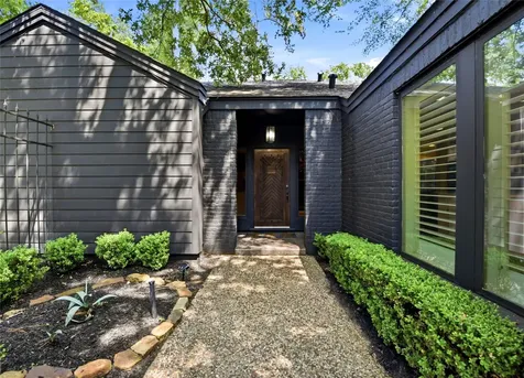 2701 Crossvine Circle The Woodlands TX 77380