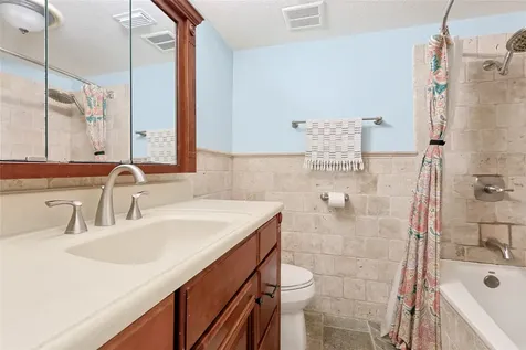146 Tamana Drive Galveston TX 77554