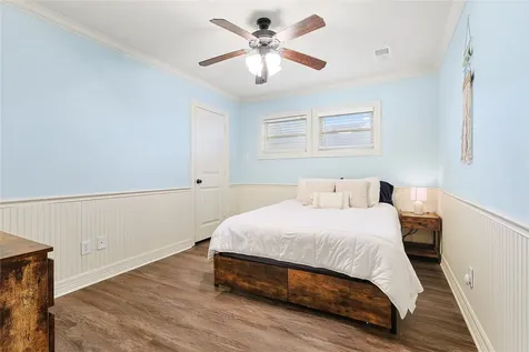 146 Tamana Drive Galveston TX 77554