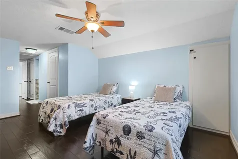 146 Tamana Drive Galveston TX 77554