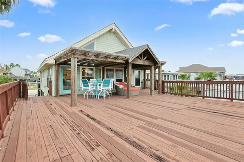146 Tamana Drive Galveston TX 77554