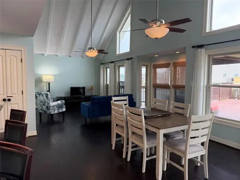 146 Tamana Drive Galveston TX 77554