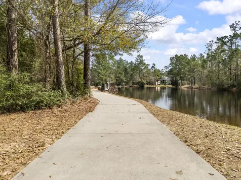 85 N Concord Forest Circle The Woodlands TX 77381