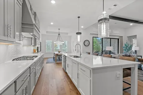 902 Falcon Hollow Lane Pinehurst TX 77362