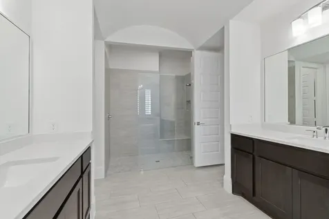 902 Falcon Hollow Lane Pinehurst TX 77362
