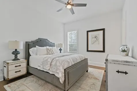 902 Falcon Hollow Lane Pinehurst TX 77362