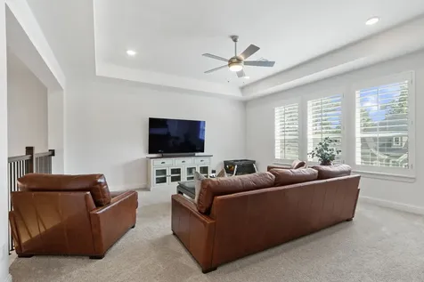 902 Falcon Hollow Lane Pinehurst TX 77362