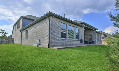 902 Falcon Hollow Lane Pinehurst TX 77362