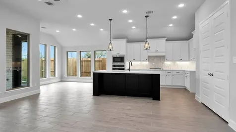 5026 Albany Shores Lane N Fulshear TX 77441