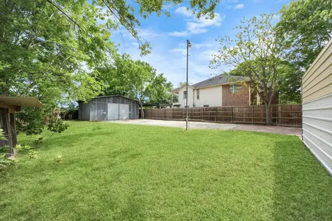 704 Cleo Street Fresno TX 77545