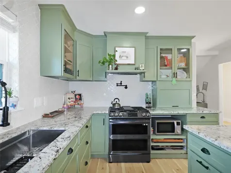 4219 Frost Street Santa Fe TX 77517