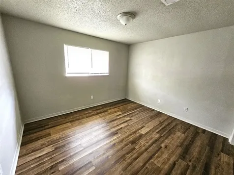 2421 16th Avenue N Texas City TX 77590