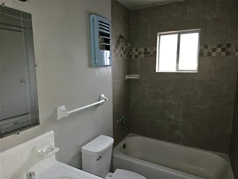 2421 16th Avenue N Texas City TX 77590
