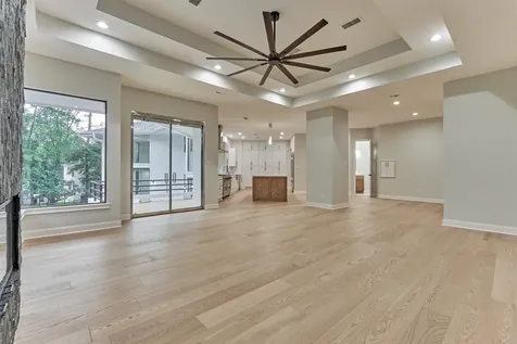 24 Autumn Crescent The Woodlands TX 77381