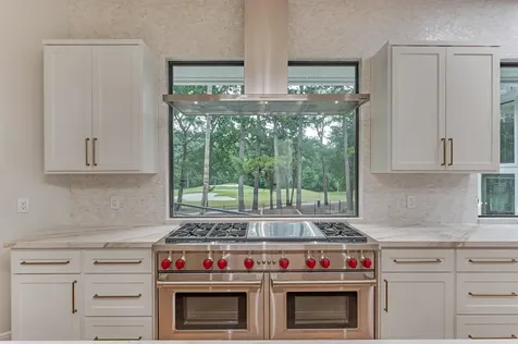 24 Autumn Crescent The Woodlands TX 77381