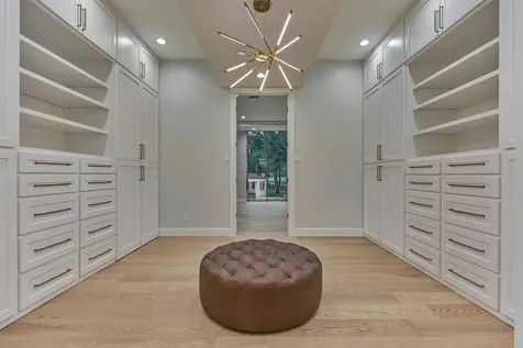 24 Autumn Crescent The Woodlands TX 77381