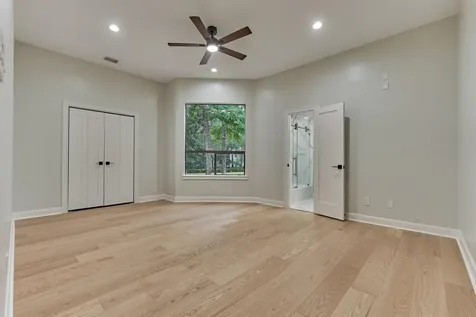 24 Autumn Crescent The Woodlands TX 77381