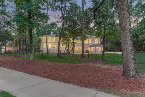 24 Autumn Crescent The Woodlands TX 77381