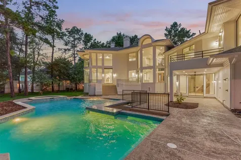 24 Autumn Crescent The Woodlands TX 77381