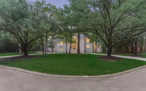 24 Autumn Crescent The Woodlands TX 77381