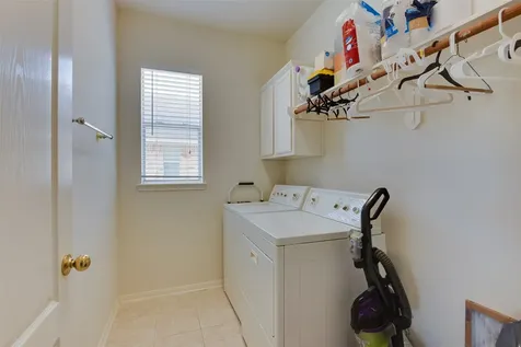 18715 Amesbury Manor Lane Houston TX 77094