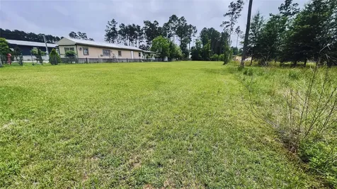 48 Road 5027 Cleveland TX 77327
