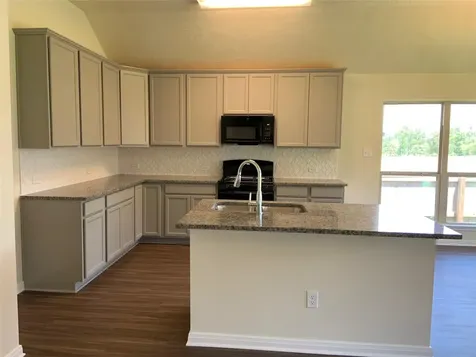139 Bates Court Huntsville TX 77320