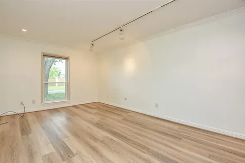 4812 Palmetto Street Bellaire TX 77401