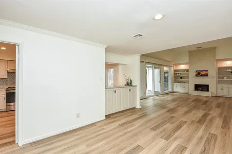 4812 Palmetto Street Bellaire TX 77401
