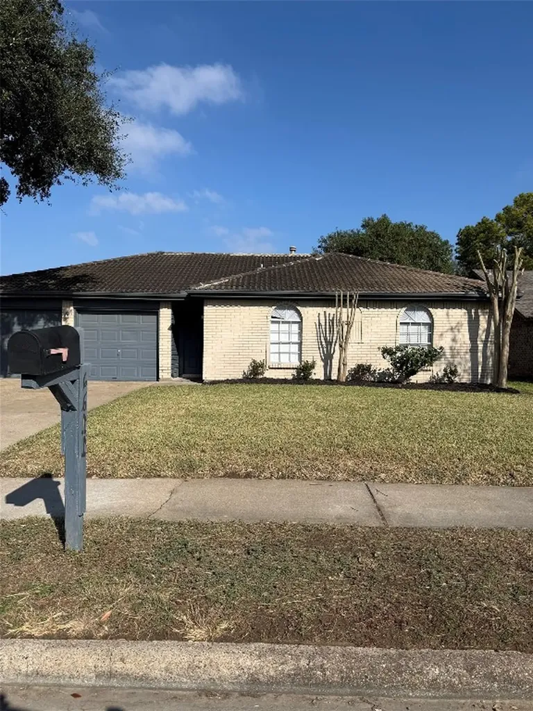 6611 Rockfield Drive Pasadena TX 77505