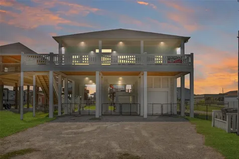 863 S Selwyn Road Crystal Beach TX 77650