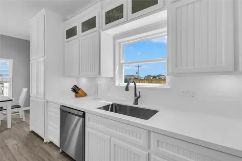 863 S Selwyn Road Crystal Beach TX 77650