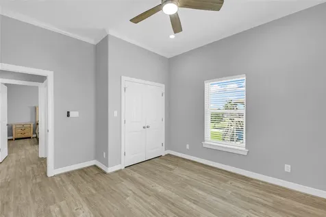 863 S Selwyn Road Crystal Beach TX 77650