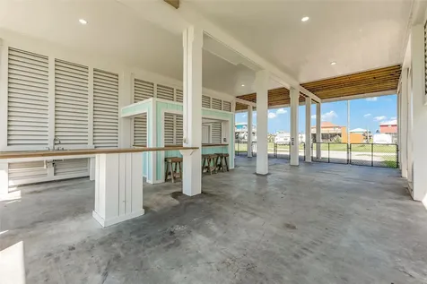 863 S Selwyn Road Crystal Beach TX 77650