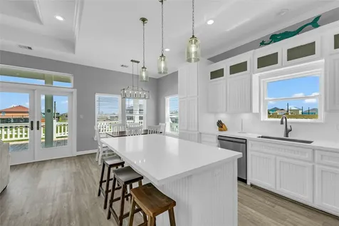863 S Selwyn Road Crystal Beach TX 77650