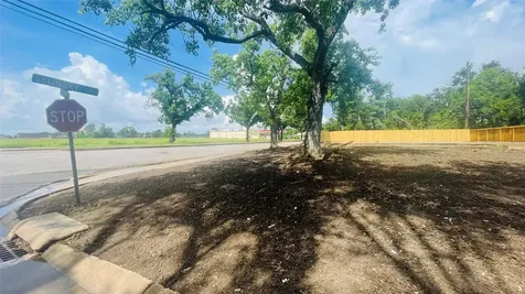 5622 Grace Point Lane Houston TX 77048
